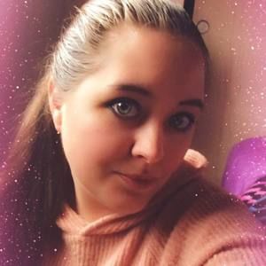 Meet your Posher, Chanel